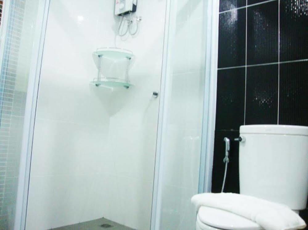 Thongmanee Hotel Hat Yai Exteriör bild